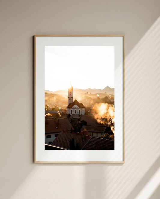 Kirche im Morgennebel